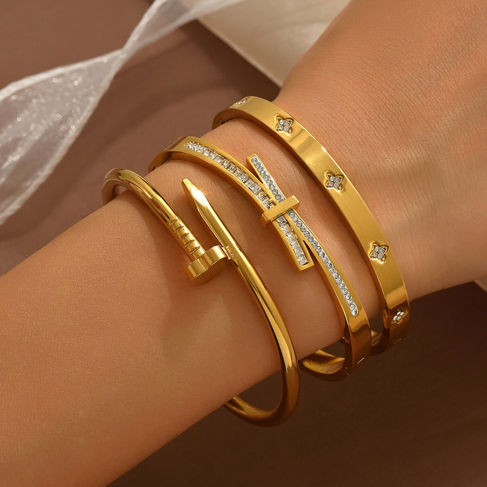 Lux 3 in 1 Stoned Stainless Steel Bangle Set