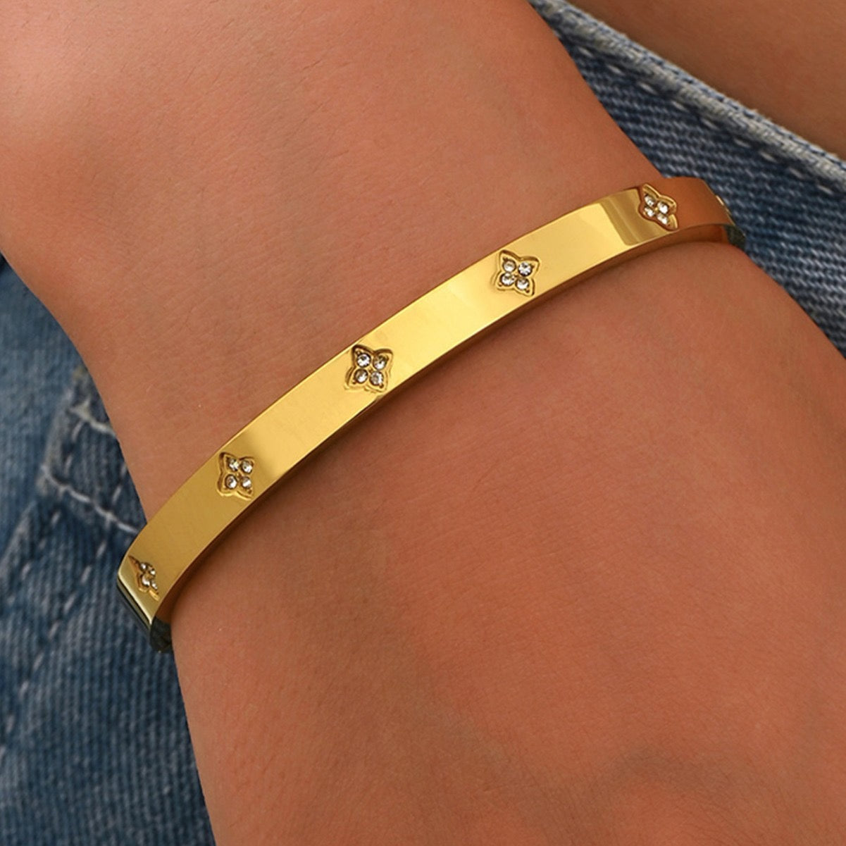 Lux 3 in 1 Stoned Stainless Steel Bangle Set