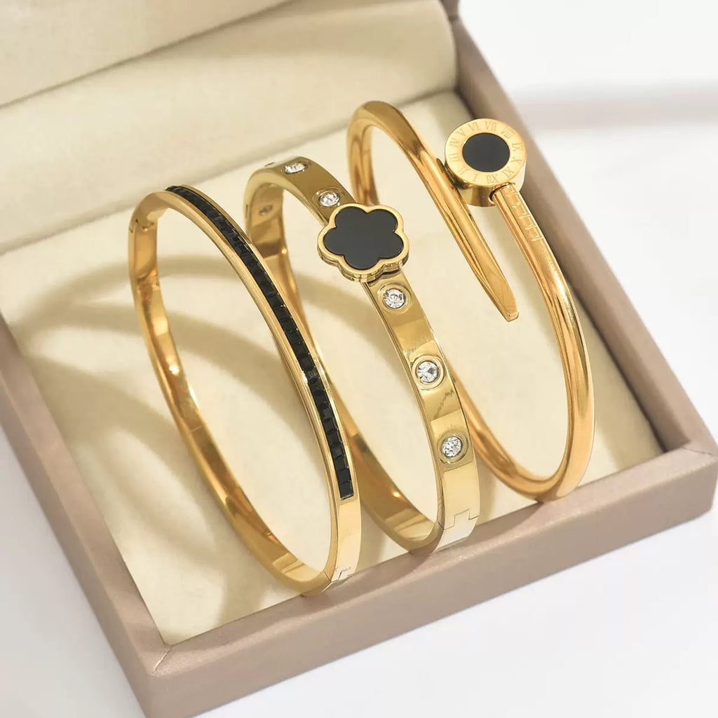 Black Flower 3 in 1 Bangle Set