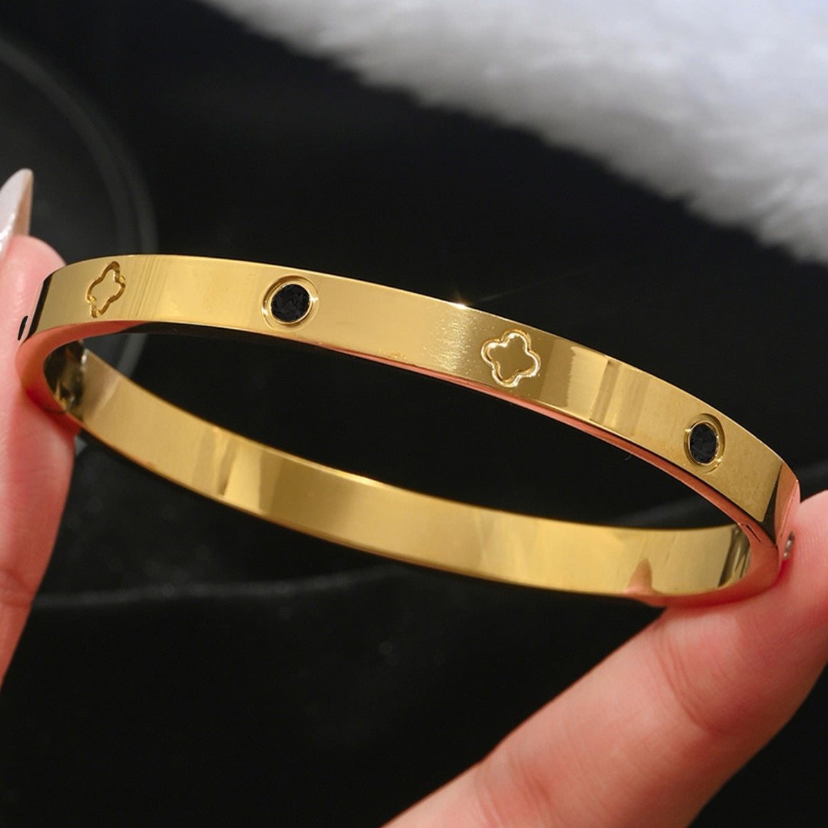 Black Stoned 3 in 1 Bangles Set